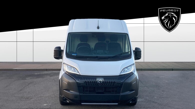 Peugeot Boxer 3500 Heavy L4 Diesel 2.2 BlueHDi 140 H2 Van Professional